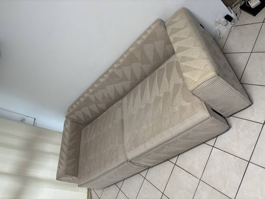 Canapé en tissu après nettoyage par Zzérotache (photo n°7)
