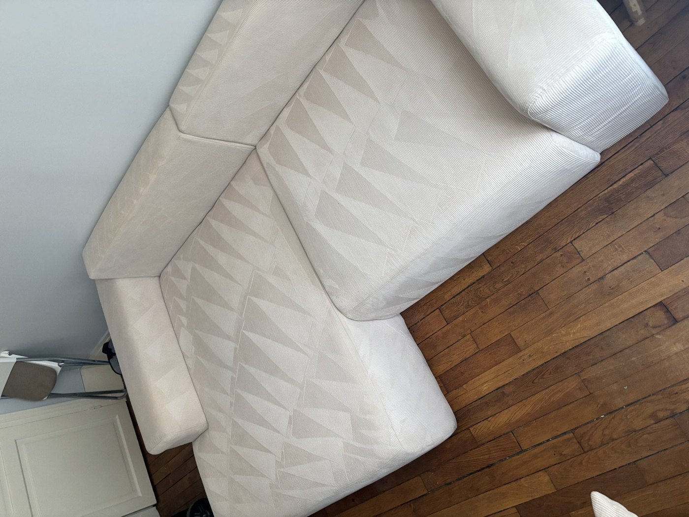 Canapé en tissu après nettoyage par Zzérotache (photo n°11)