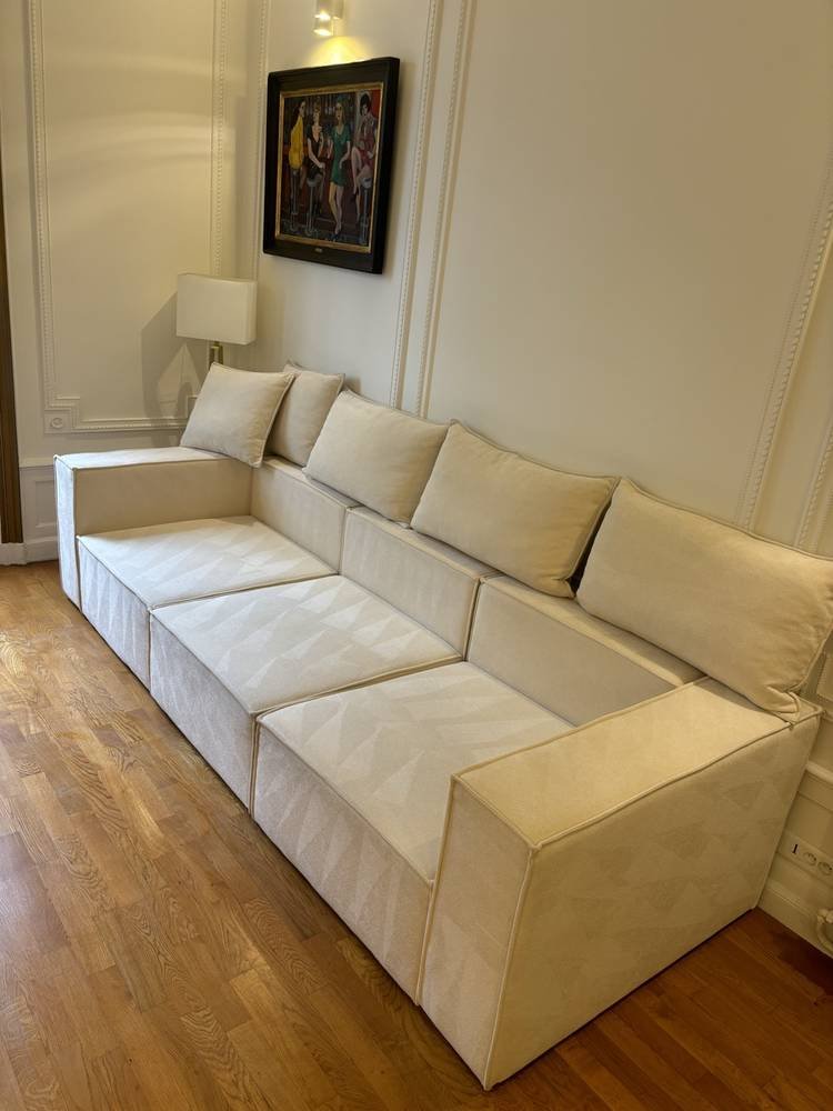 Canapé modulable blanc nettoyé