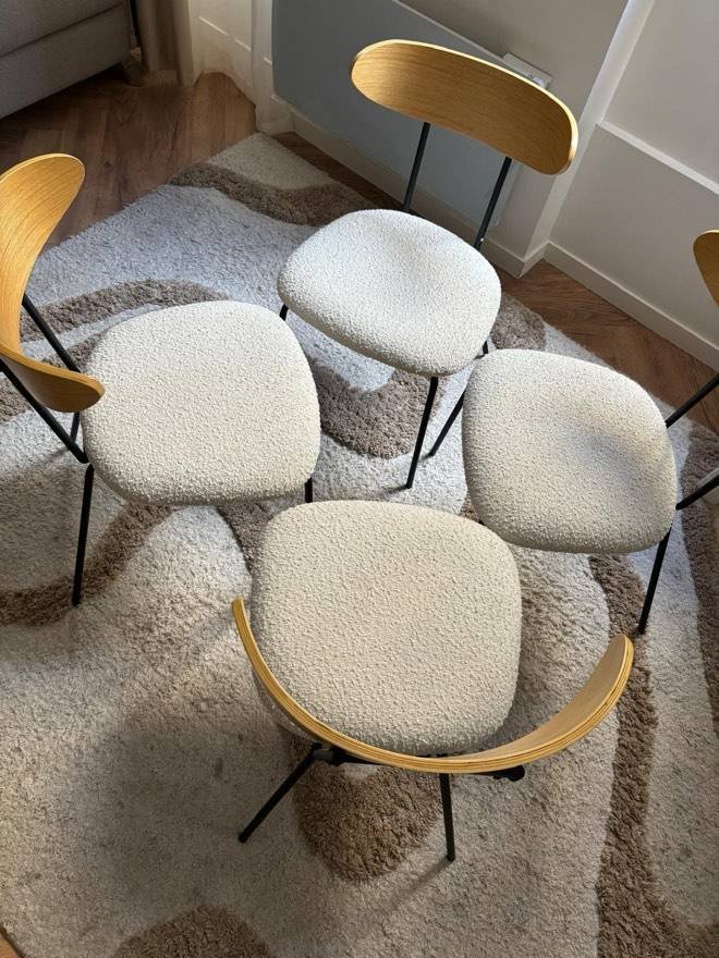 Chaises et fauteuils après nettoyage par Zzérotache (photo n°20)